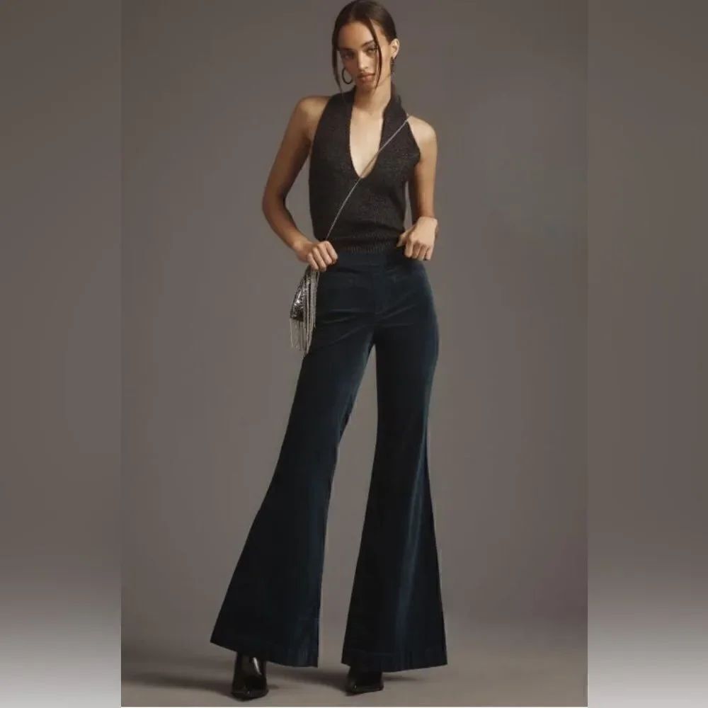 Anthropologie x Pilcro Retro Flare velvet Pants Jeans Sea green. 33